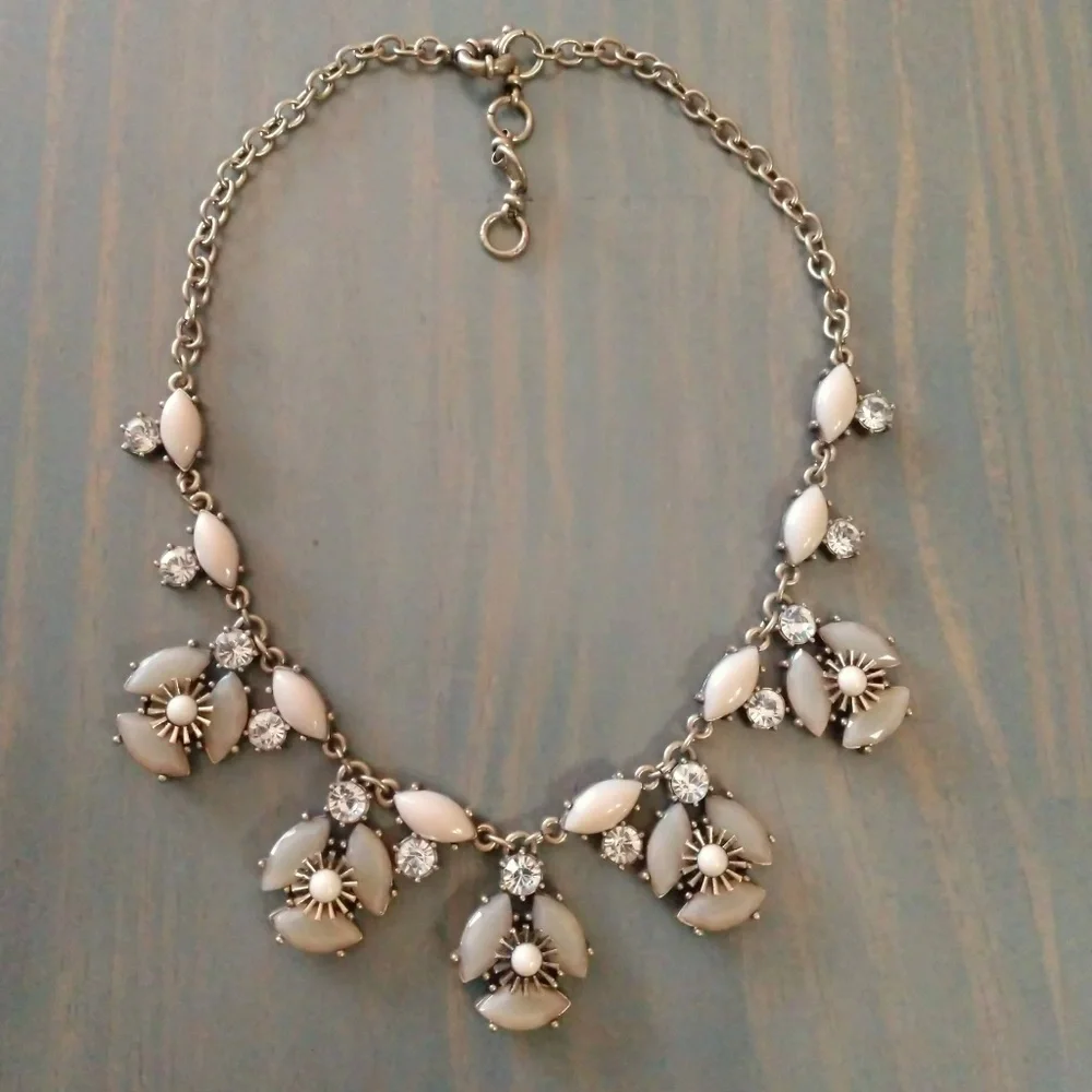 Flower and crystal necklace